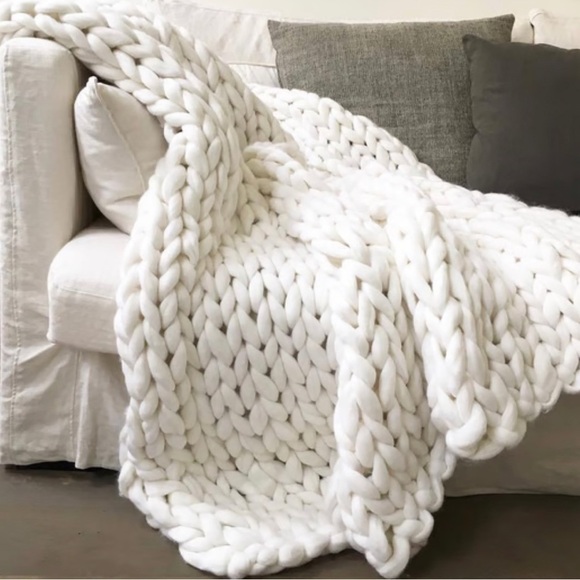 Loops & Threads Free Jumbo 25mm Yarn 54 Yards​ - Picture 3 of 4